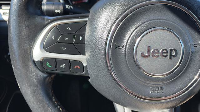 Used 2020 Jeep Compass Latitude w/ Cold Weather Group AWD/4WD image 11