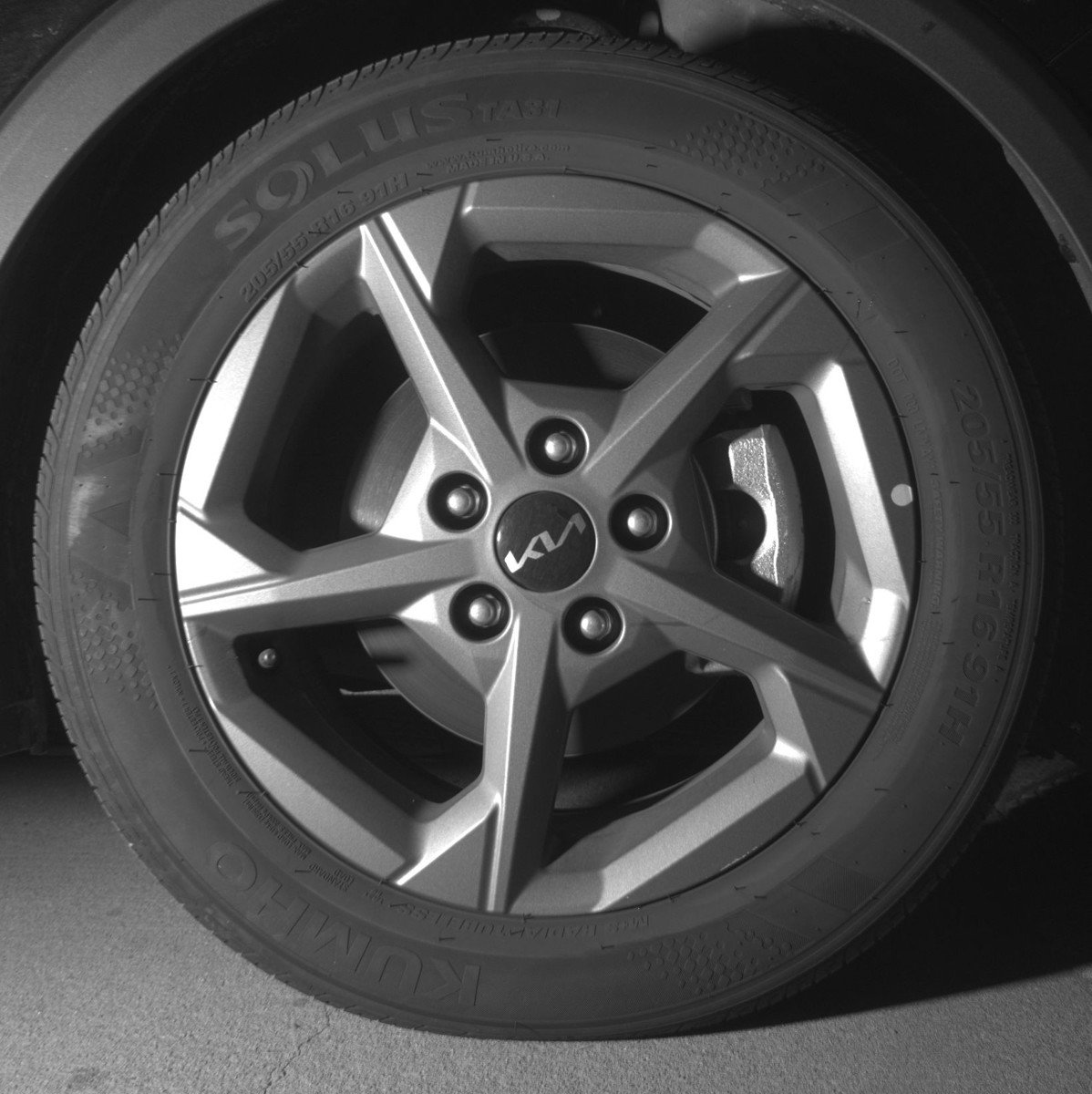 Used 2025 Kia K4 LXS image 13