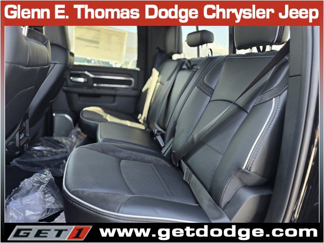 New 2026 RAM 2500 Laramie AWD/4WD image 13