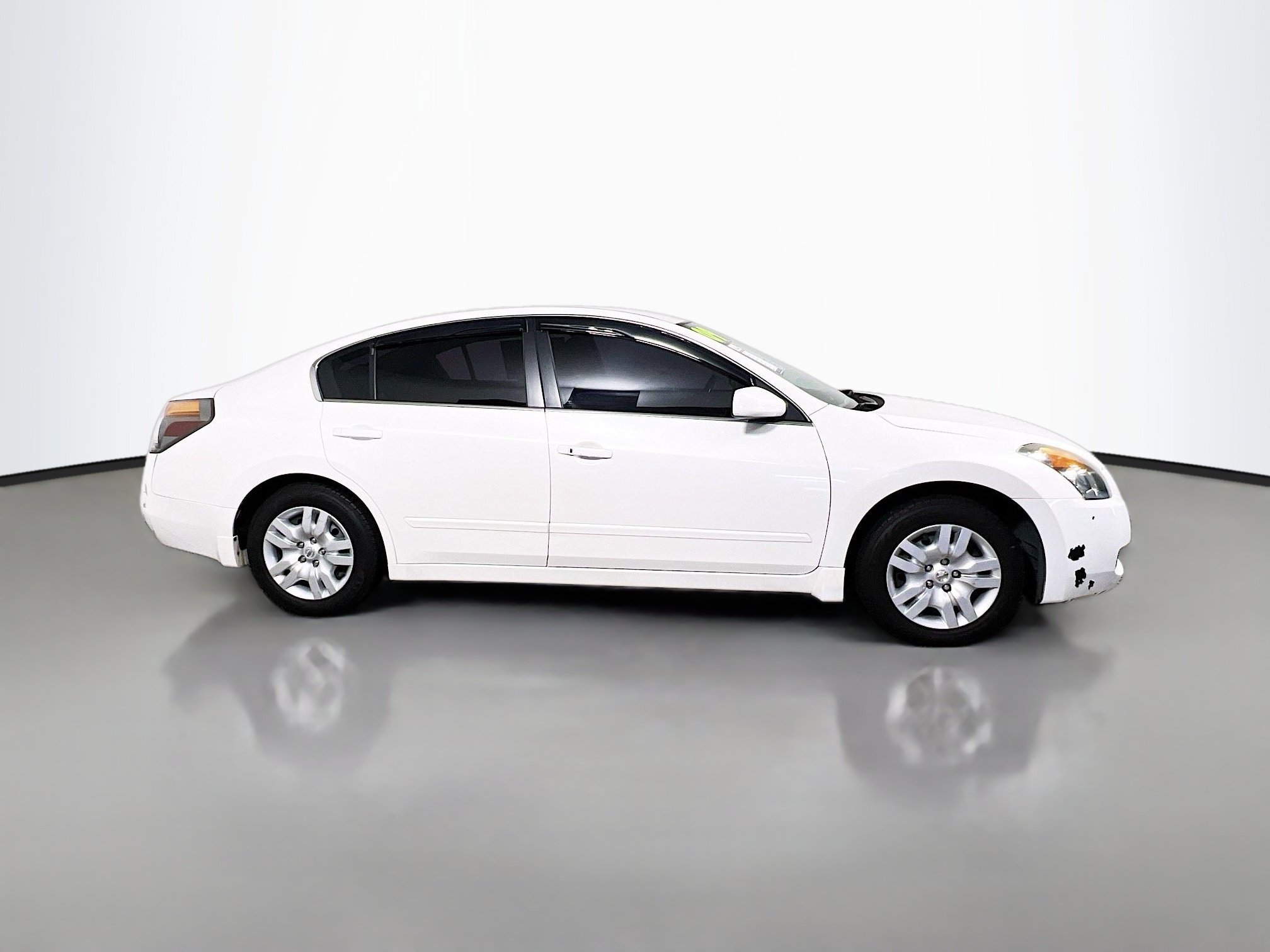 Used 2009 Nissan Altima 2.5 S w/ Convenience Pkg FWD image 3