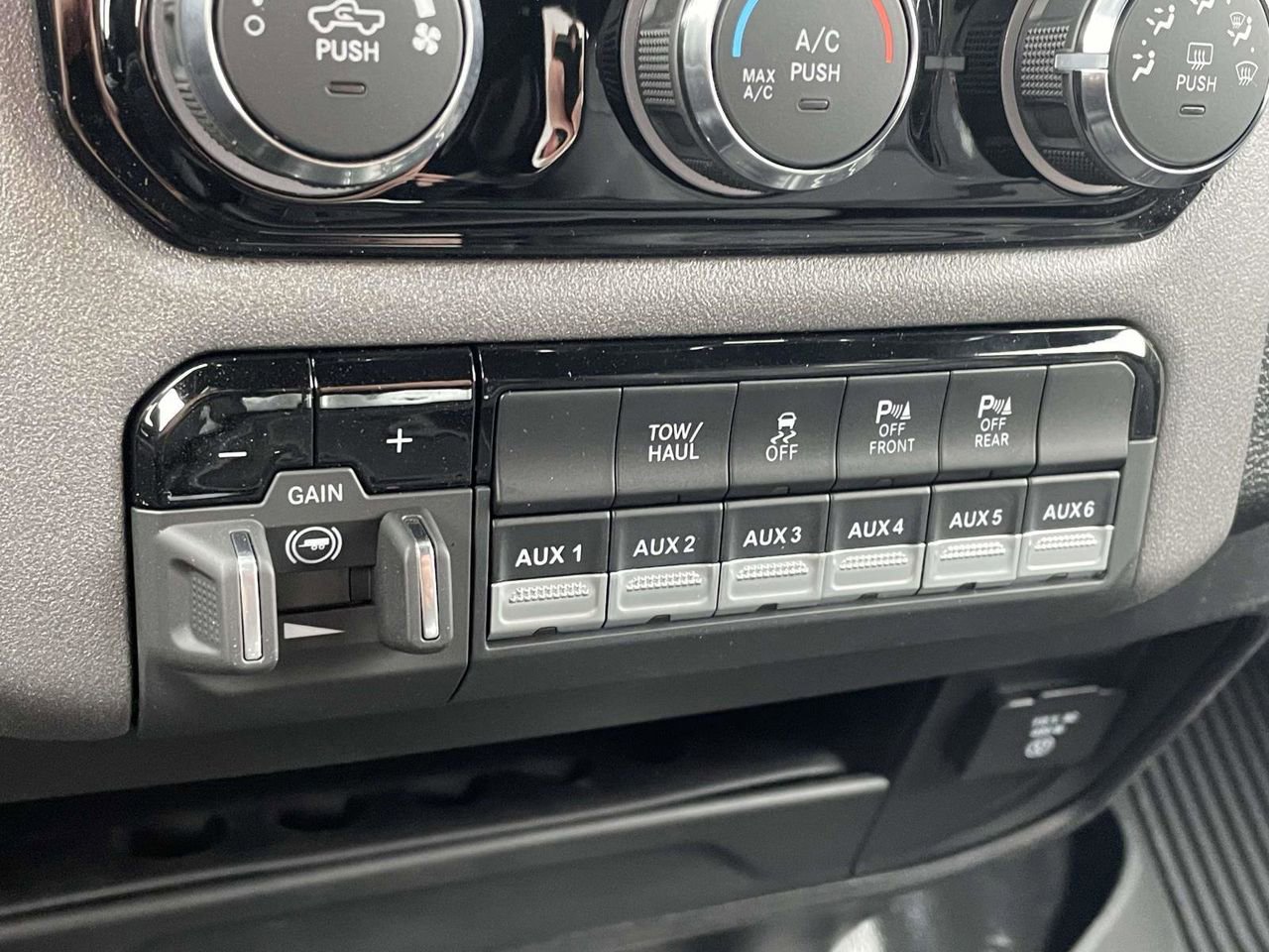 New 2026 RAM 2500 Tradesman w/ Chrome Appearance Group image 41