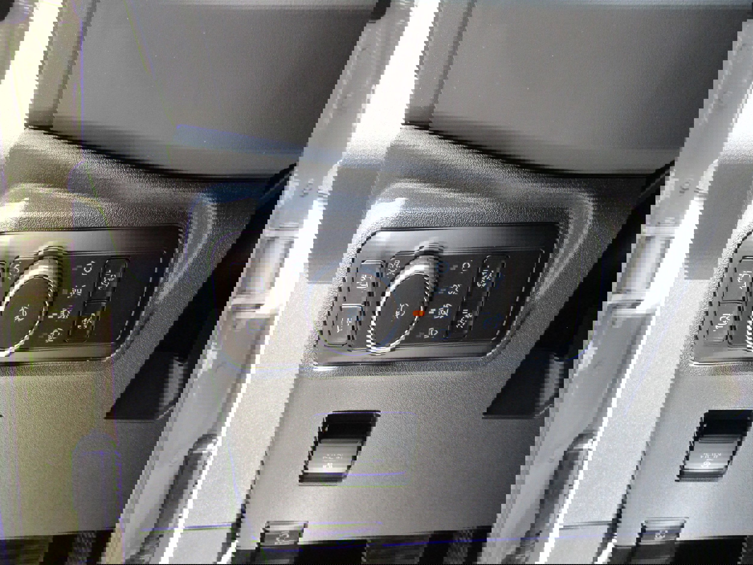 Used 2025 Ford Bronco Outer Banks w/ Sasquatch Package AWD/4WD image 19