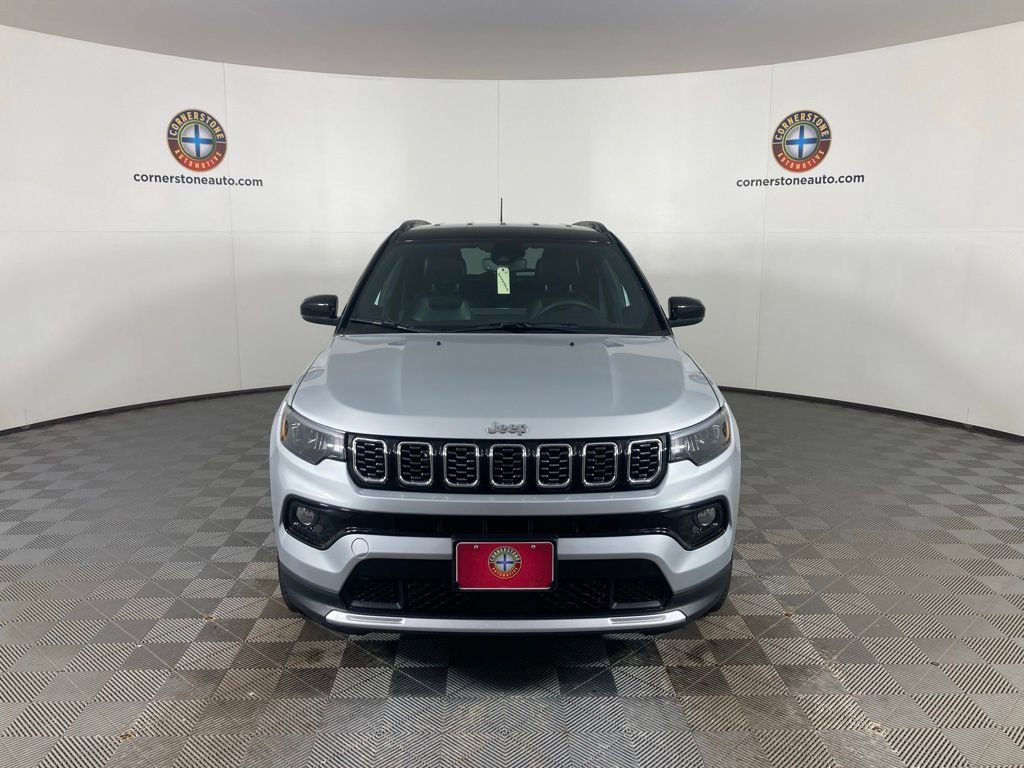 Used 2025 Jeep Compass Limited AWD/4WD image 16
