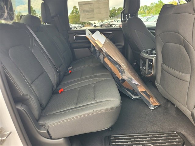 New 2026 RAM 1500 4x4 Crew Cab image 16