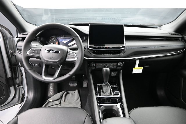 New 2026 Jeep Compass Limited AWD/4WD image 9