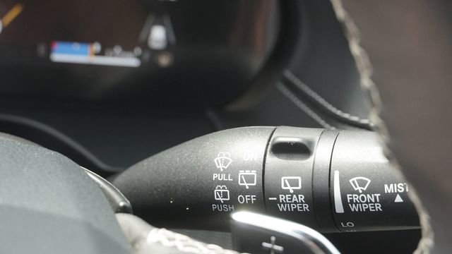 Used 2024 Jeep Grand Cherokee L Laredo AWD/4WD image 32