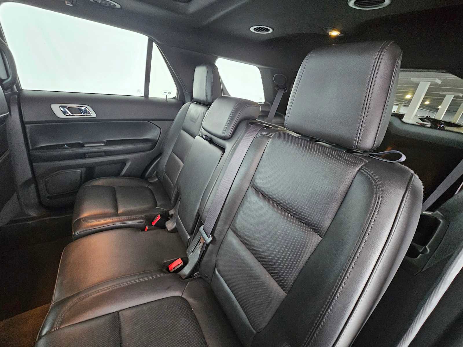 Used 2015 Ford Explorer Limited w/ Equipment Group 302A FWD image 19