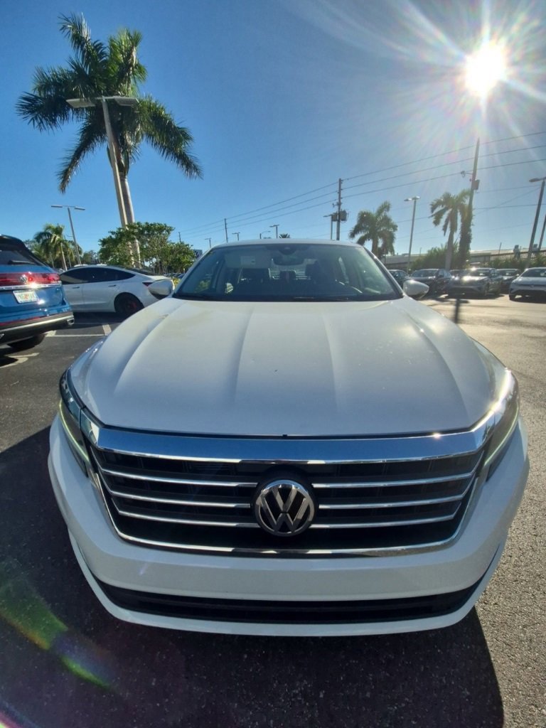 Used 2022 Volkswagen Passat 2.0T SE