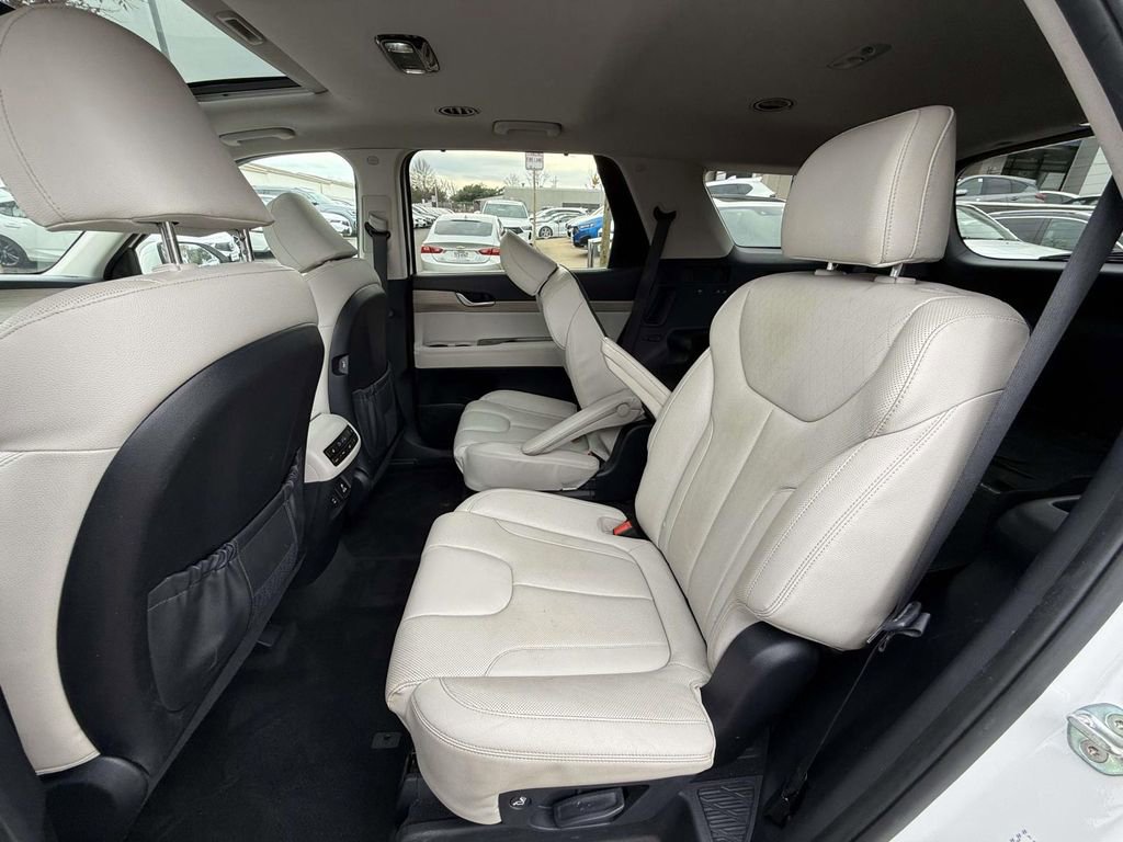 Used 2022 Hyundai Palisade SEL w/ Premium Package image 12