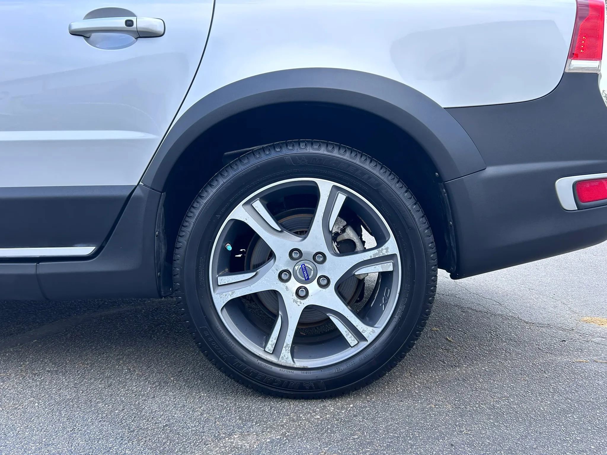 Used 2014 Volvo XC70 T6 image 16