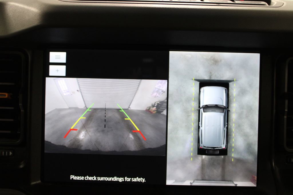 Used 2023 Ford Bronco Badlands image 28