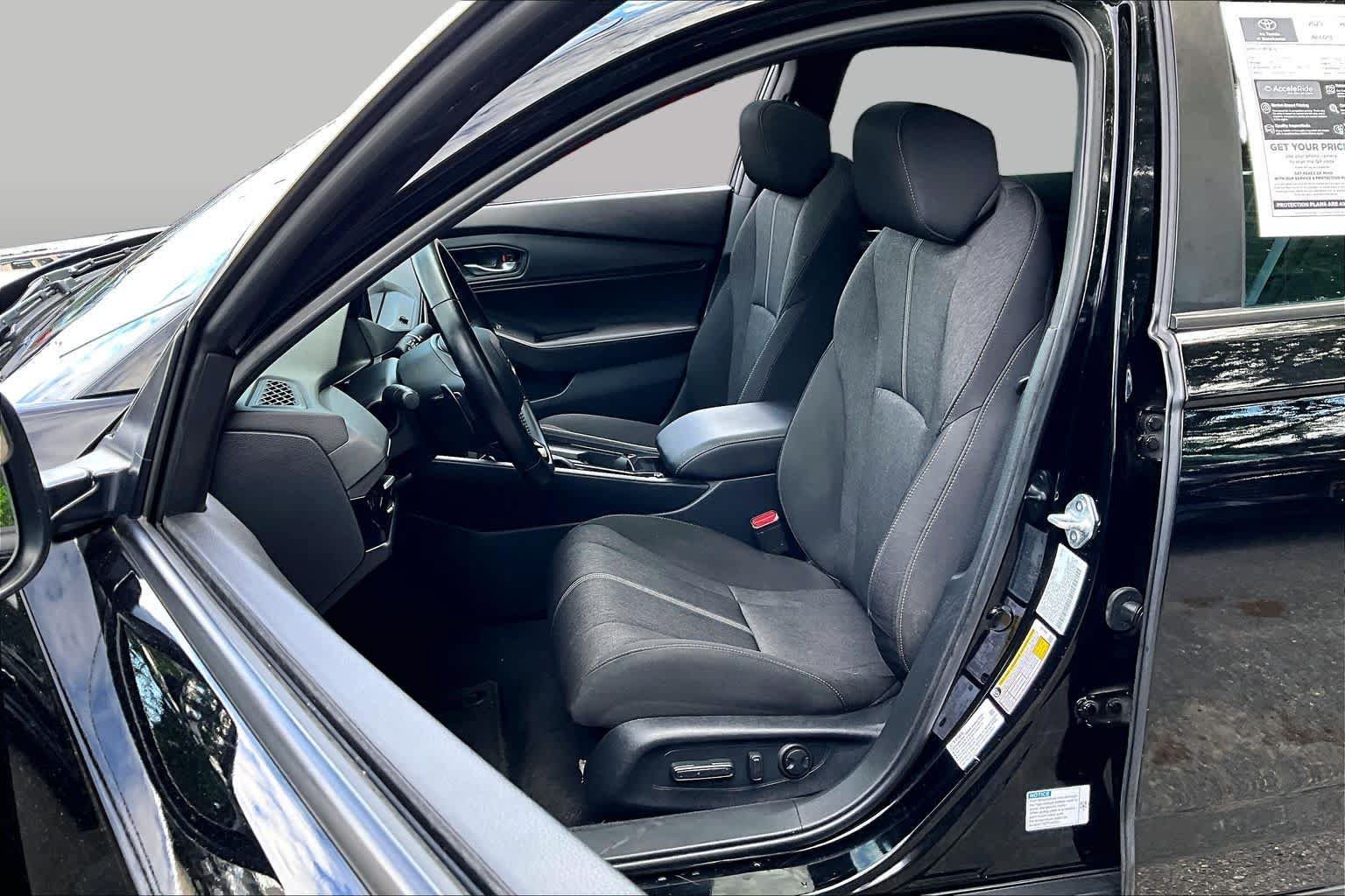 Used 2023 Honda Accord Sport image 9