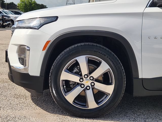 Used 2023 Chevrolet Traverse LT w/ LT Premium Package AWD/4WD image 8