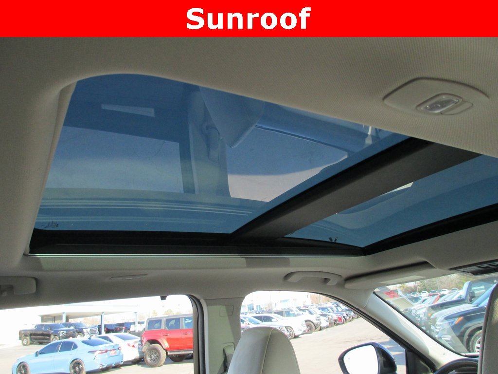 Used 2021 Nissan Rogue SL w/ Premium Package image 14