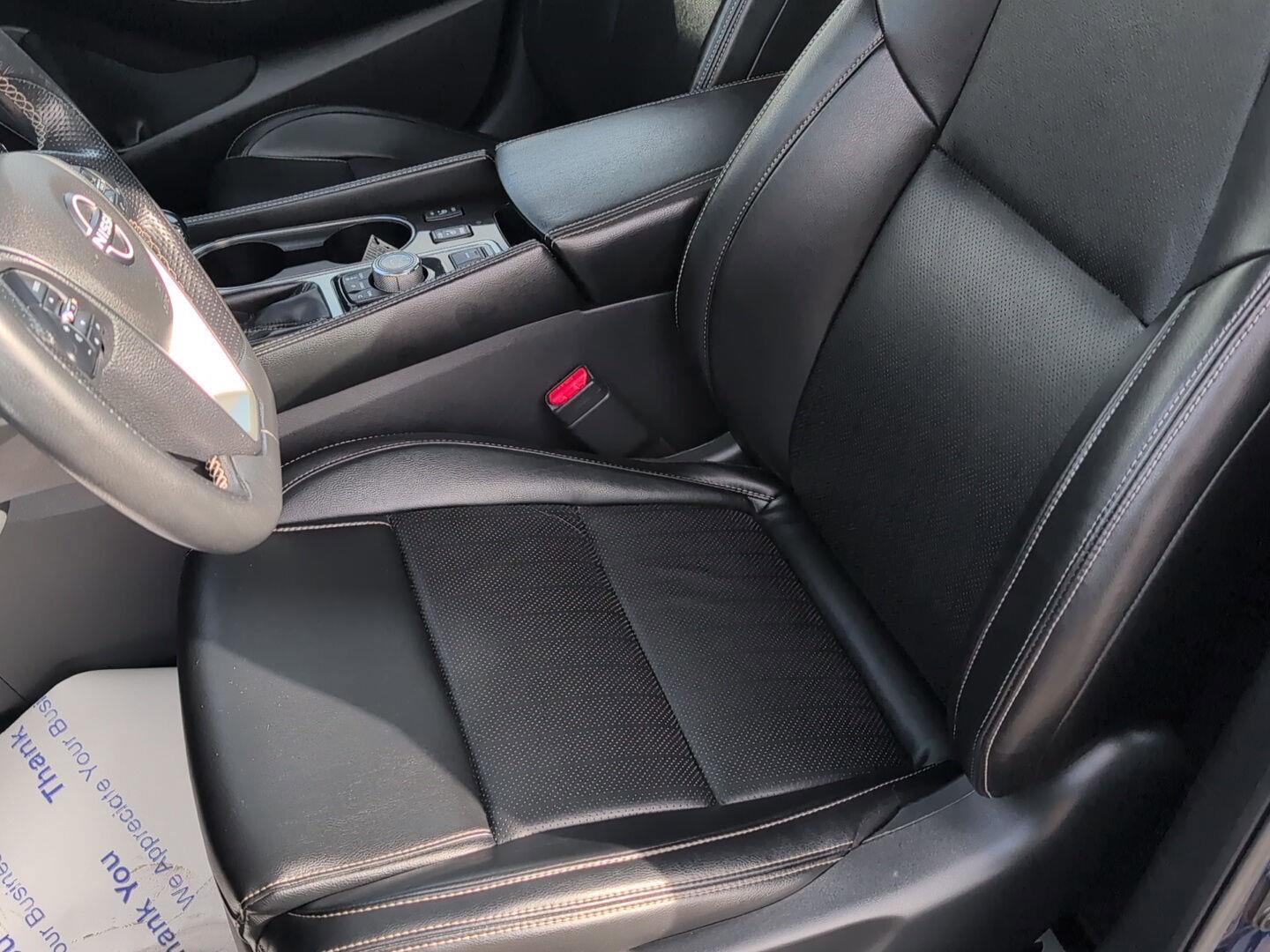 Used 2023 Nissan Maxima SL image 22