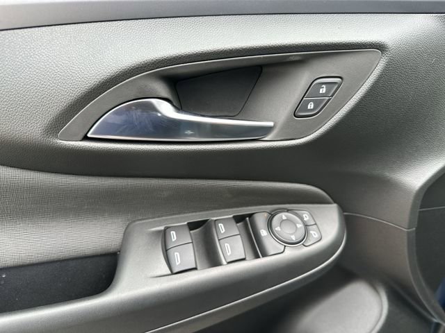 New 2026 Buick Envista Sport Touring FWD image 17
