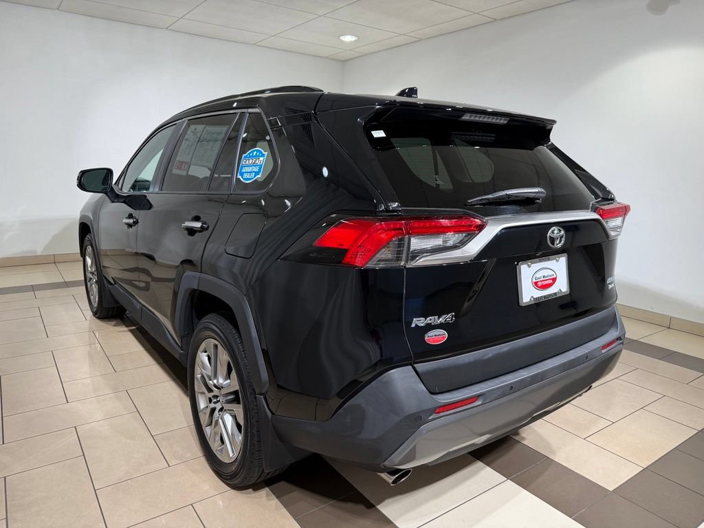 Used 2019 Toyota RAV4 Limited w/ Cold Weather Package AWD/4WD image 3