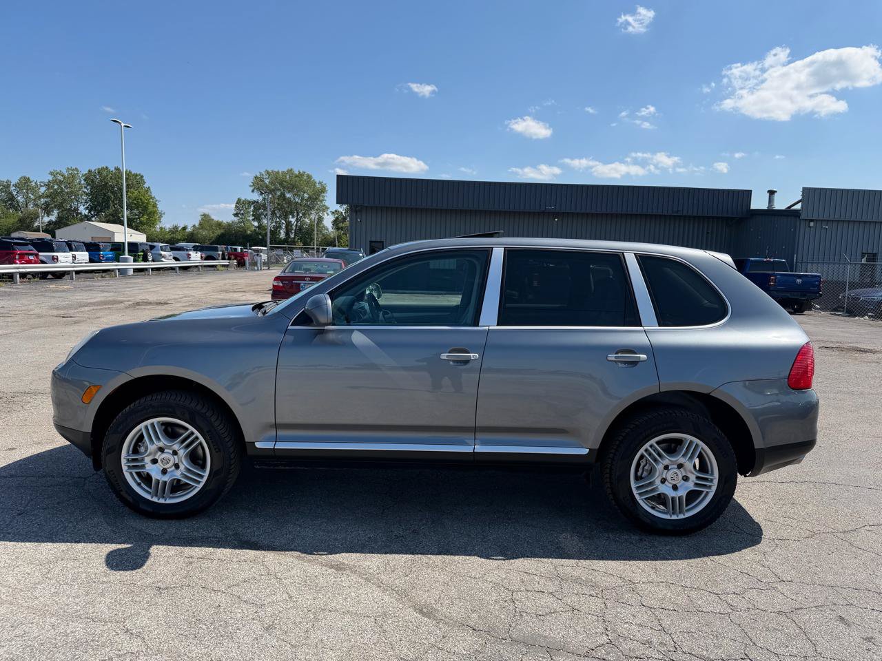 Used 2004 Porsche Cayenne S AWD/4WD image 5