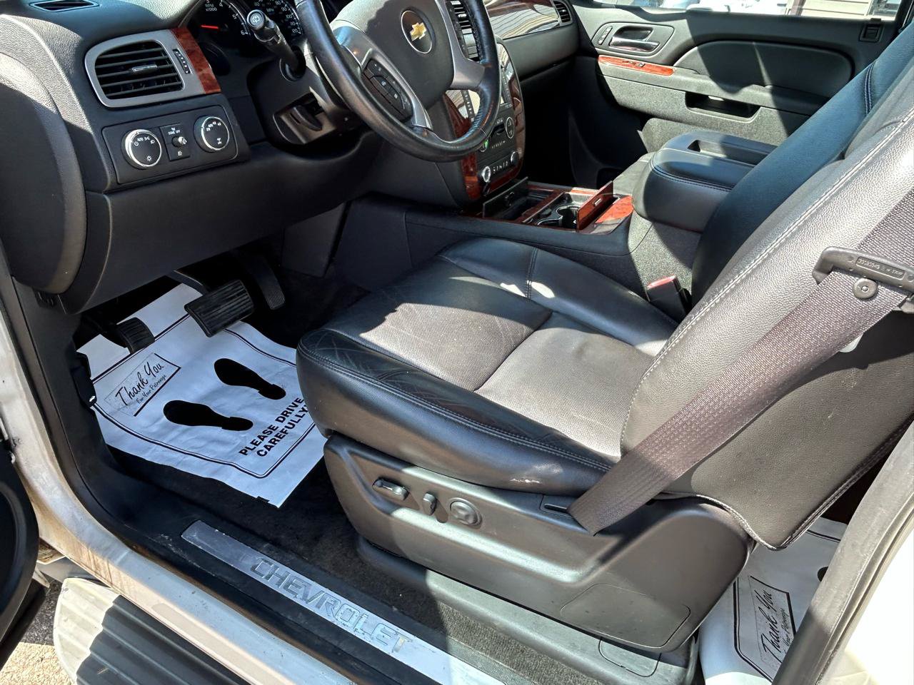 Used 2012 Chevrolet Suburban LTZ AWD/4WD image 10