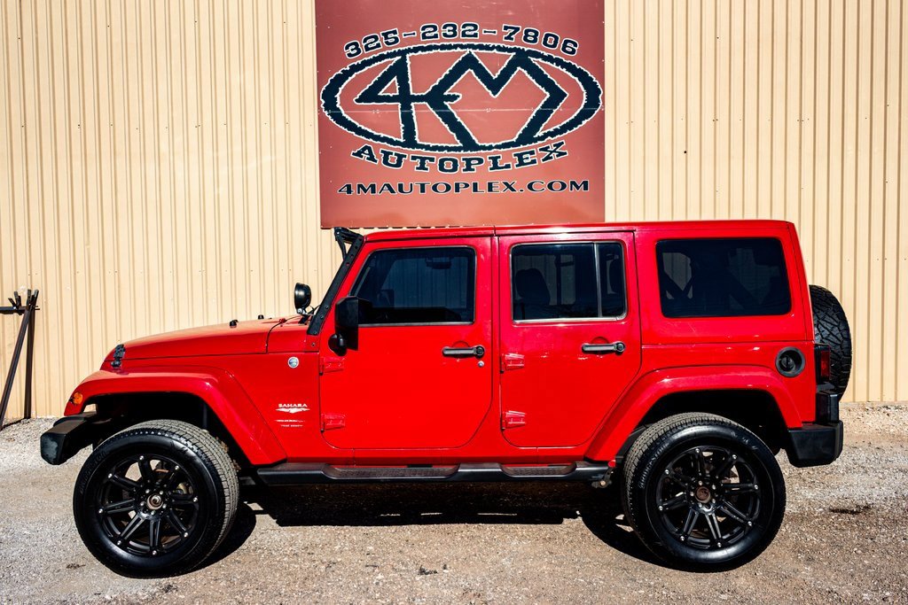 Used 2012 Jeep Wrangler Unlimited Sahara image 7