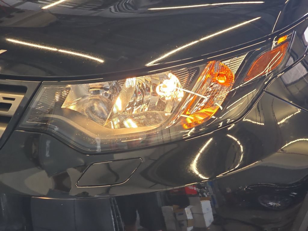 Used 2018 Land Rover Discovery SE AWD/4WD image 34