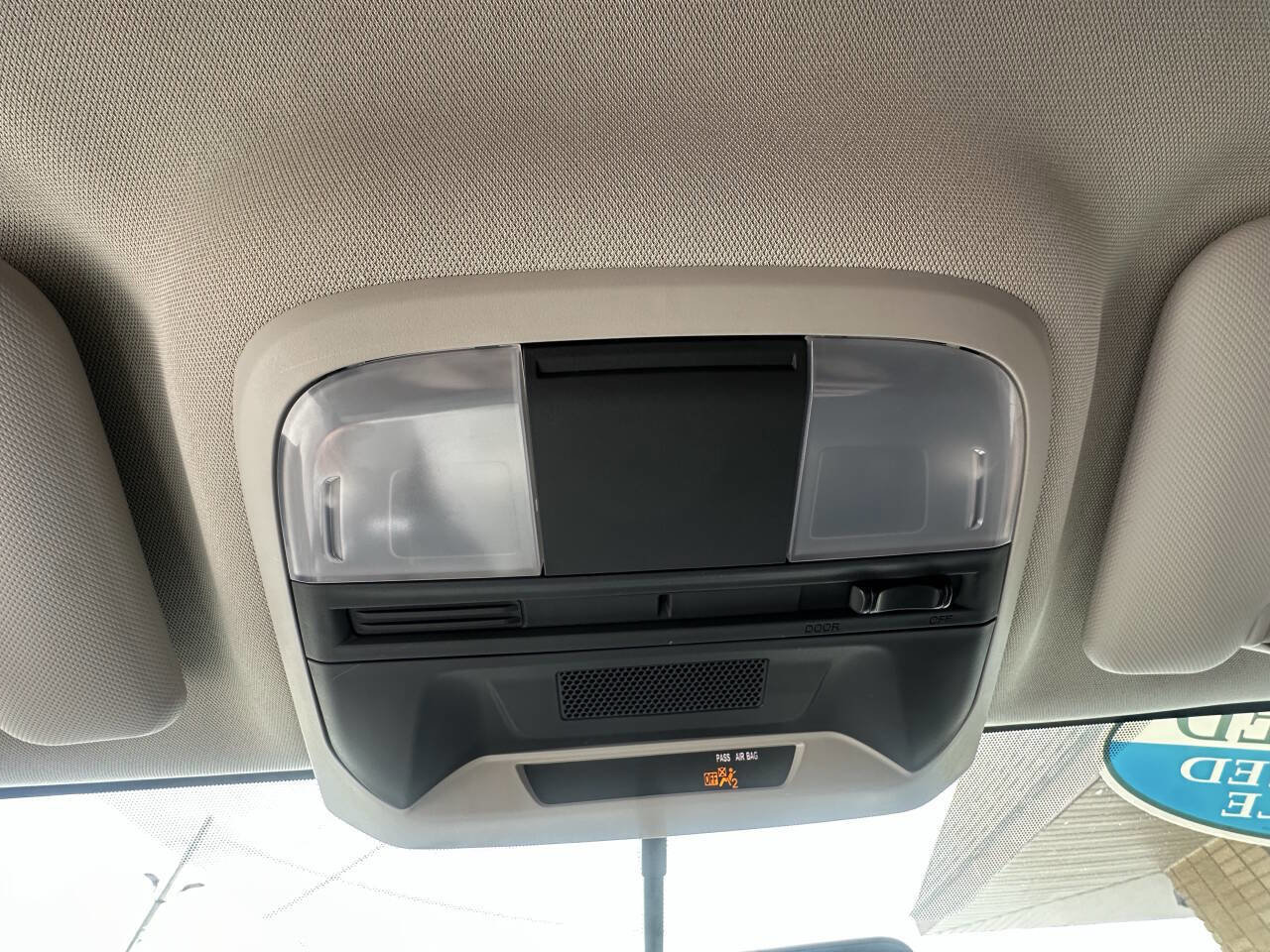 Used 2015 Volvo XC70 T6 Platinum w/ Protection Package image 19