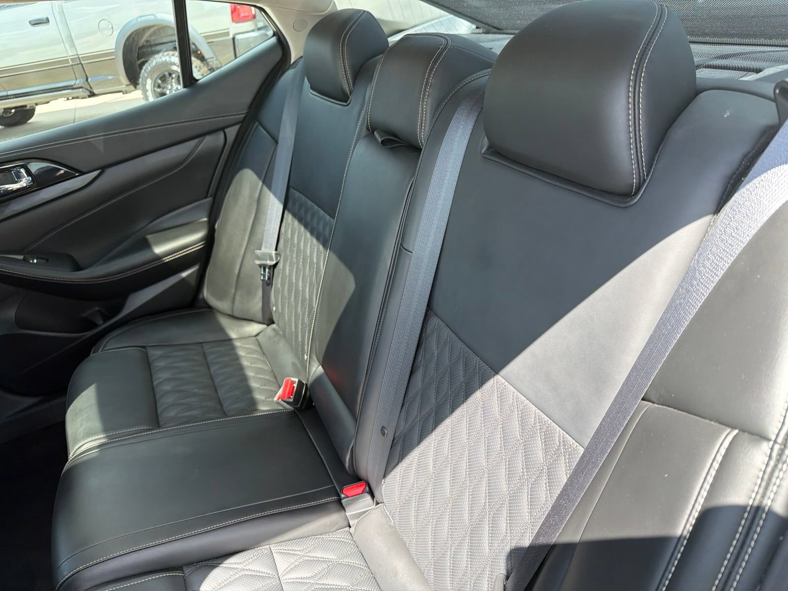 Used 2023 Nissan Maxima Platinum w/ Sport Mat Group FWD image 18