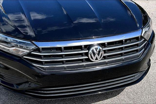 Used 2019 Volkswagen Jetta S w/ Driver Assistance Package FWD image 11