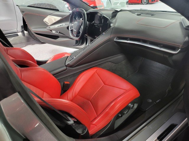 Used 2024 Chevrolet Corvette Stingray Premium Conv w/ Z51 Performance Package RWD image 15
