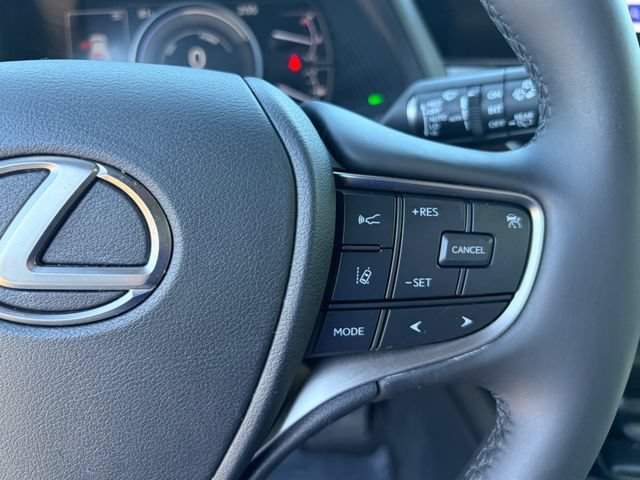 Used 2023 Lexus UX 250h F Sport w/ Accessory Package (Z1) AWD/4WD image 24