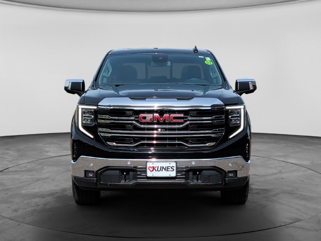 Used 2024 GMC Sierra 1500 SLT w/ SLT Premium Plus Package AWD/4WD image 2