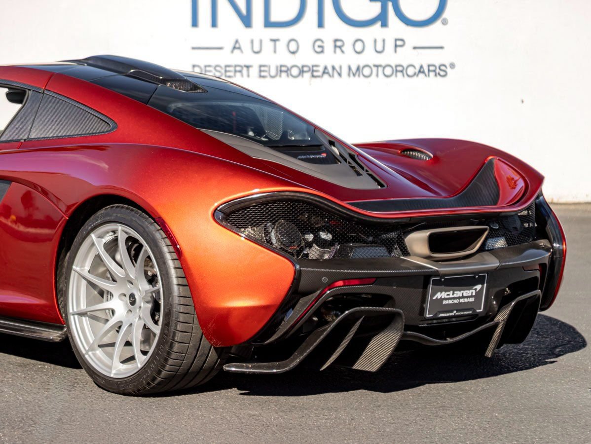 Used 2015 McLaren P1 RWD image 10