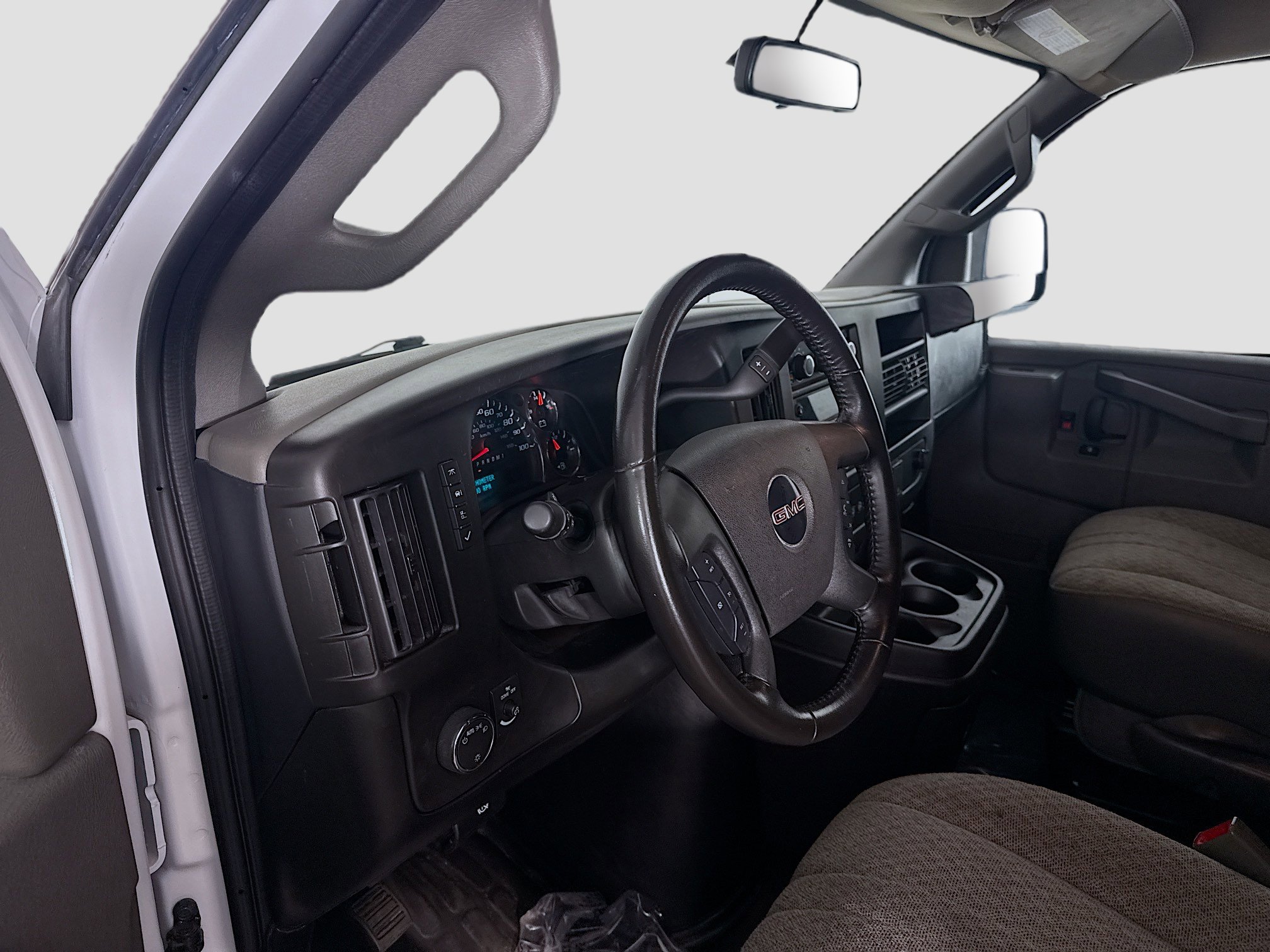 Used 2023 GMC Savana 2500 Work Van w/ Driver Convenience Package image 22