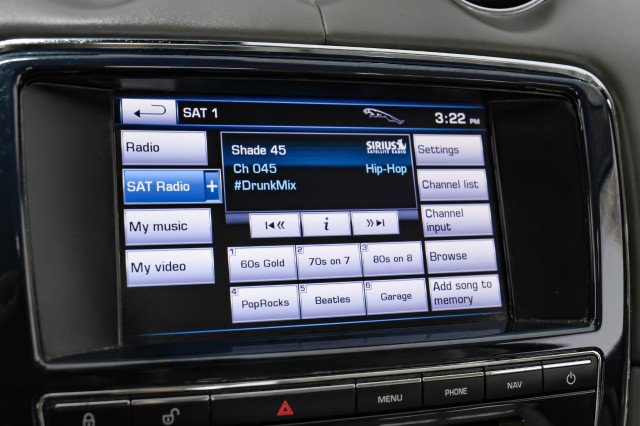 Used 2012 Jaguar XJ L image 25