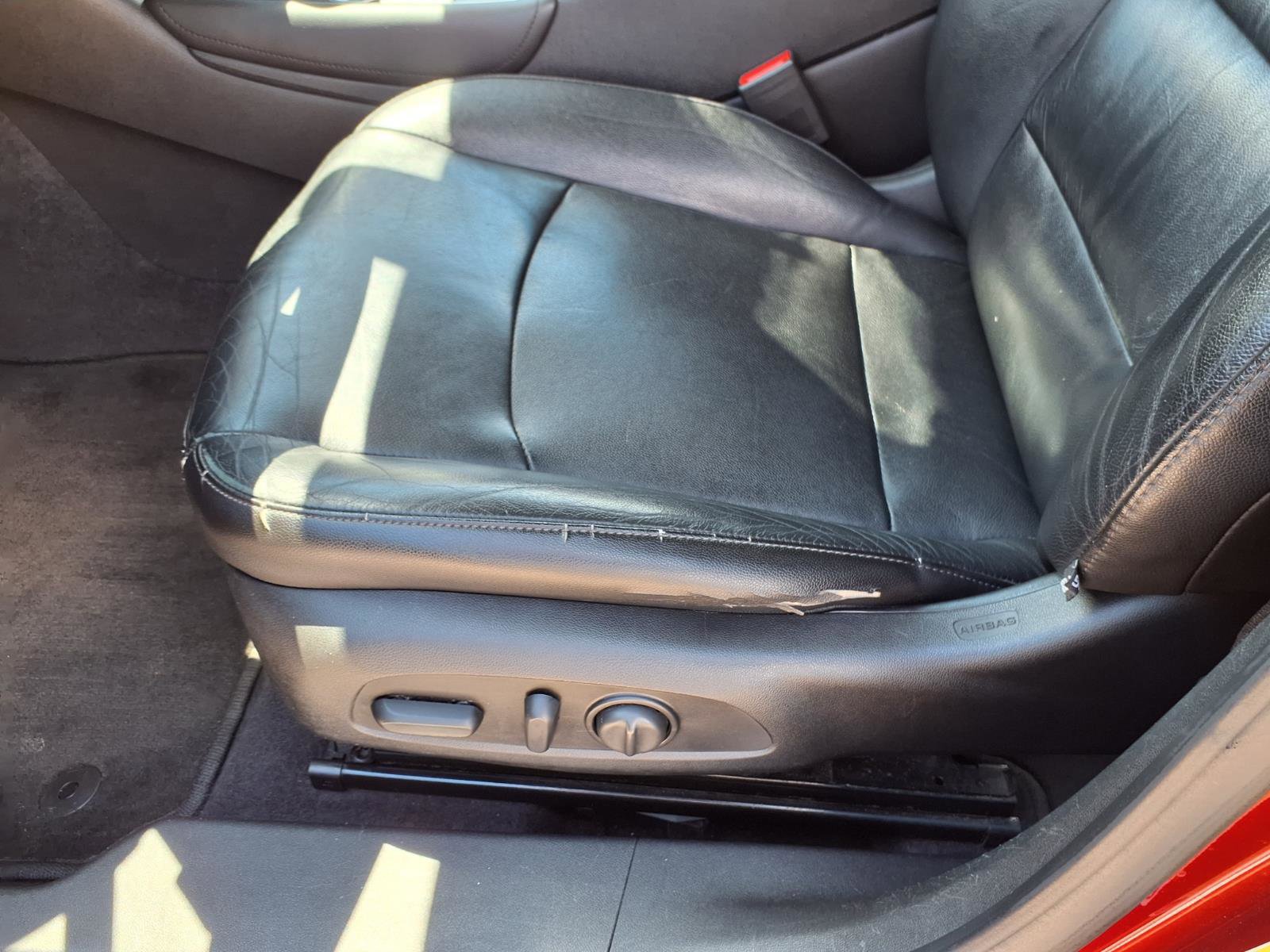 Used 2016 Chevrolet Malibu LT w/ Leather Package FWD image 22