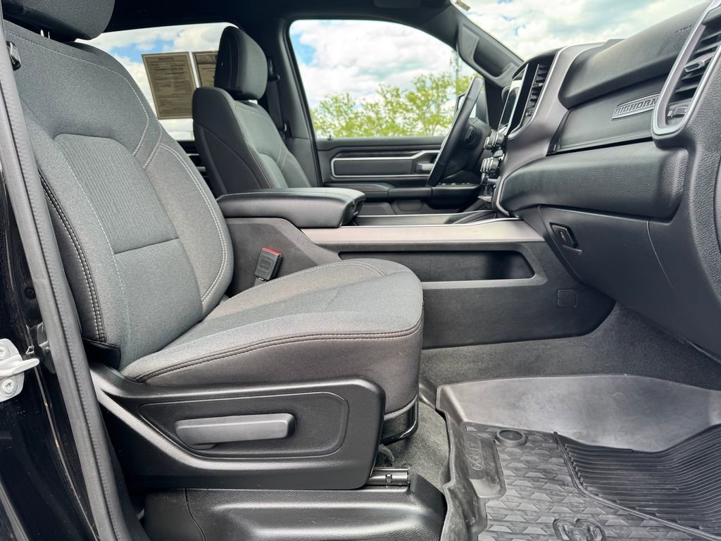 Used 2022 RAM 1500 Big Horn AWD/4WD image 12