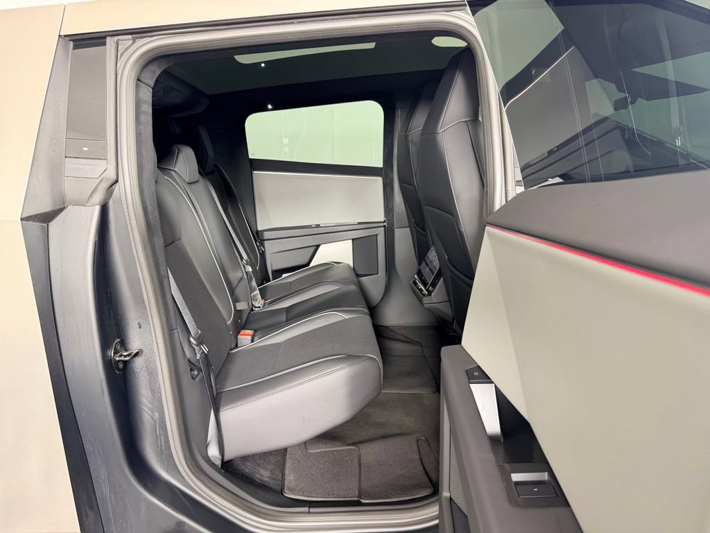 Used 2025 Tesla Cybertruck AWD Crew Cab image 35