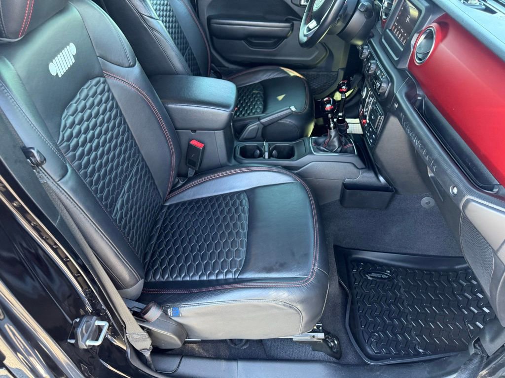 Used 2020 Jeep Wrangler Unlimited Rubicon w/ Steel Bumper Group AWD/4WD image 16