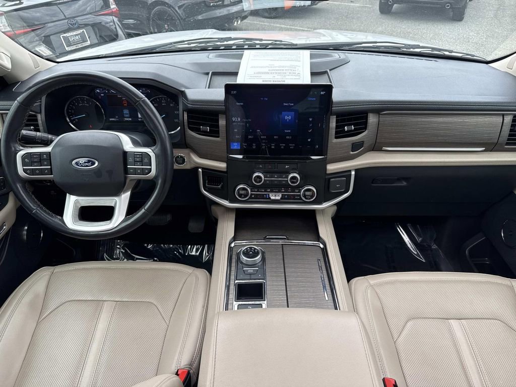 Used 2024 Ford Expedition Limited image 21