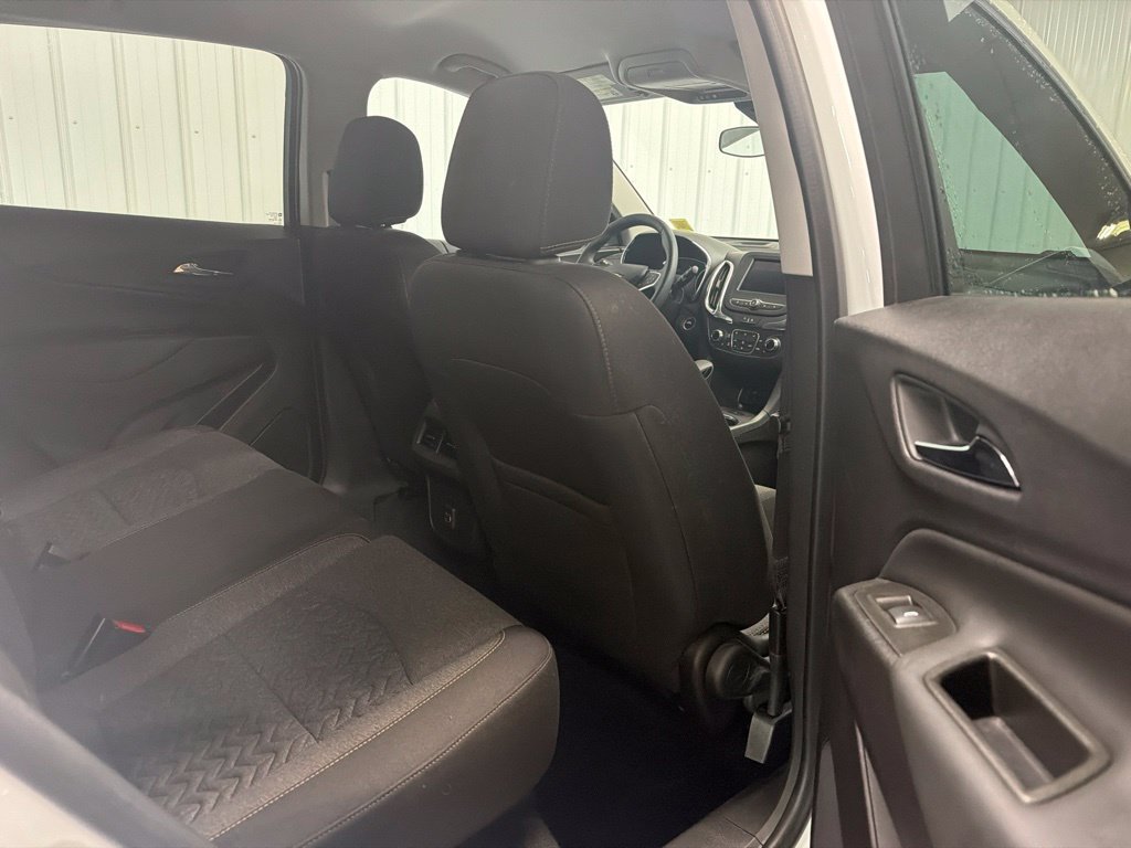 Used 2024 Chevrolet Equinox LT AWD/4WD image 15