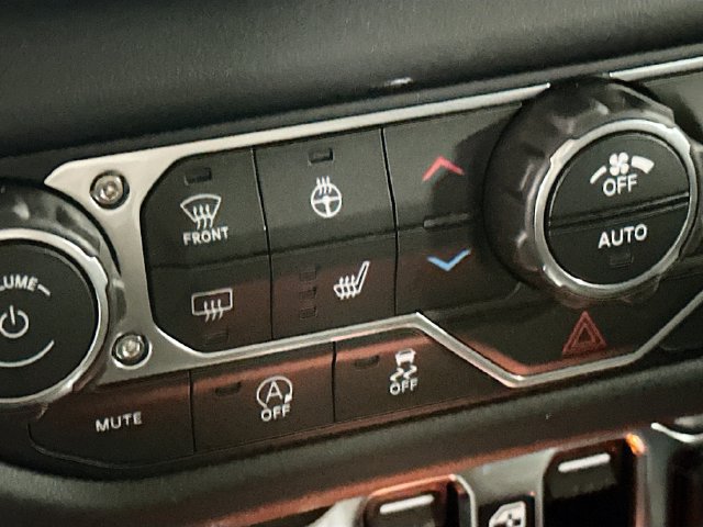 New 2026 Jeep Gladiator Sport AWD/4WD image 18