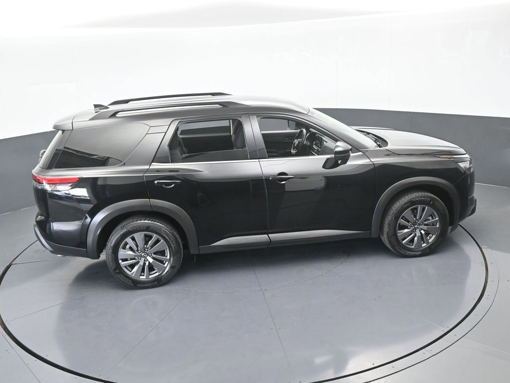 Used 2025 Nissan Pathfinder SV image 55