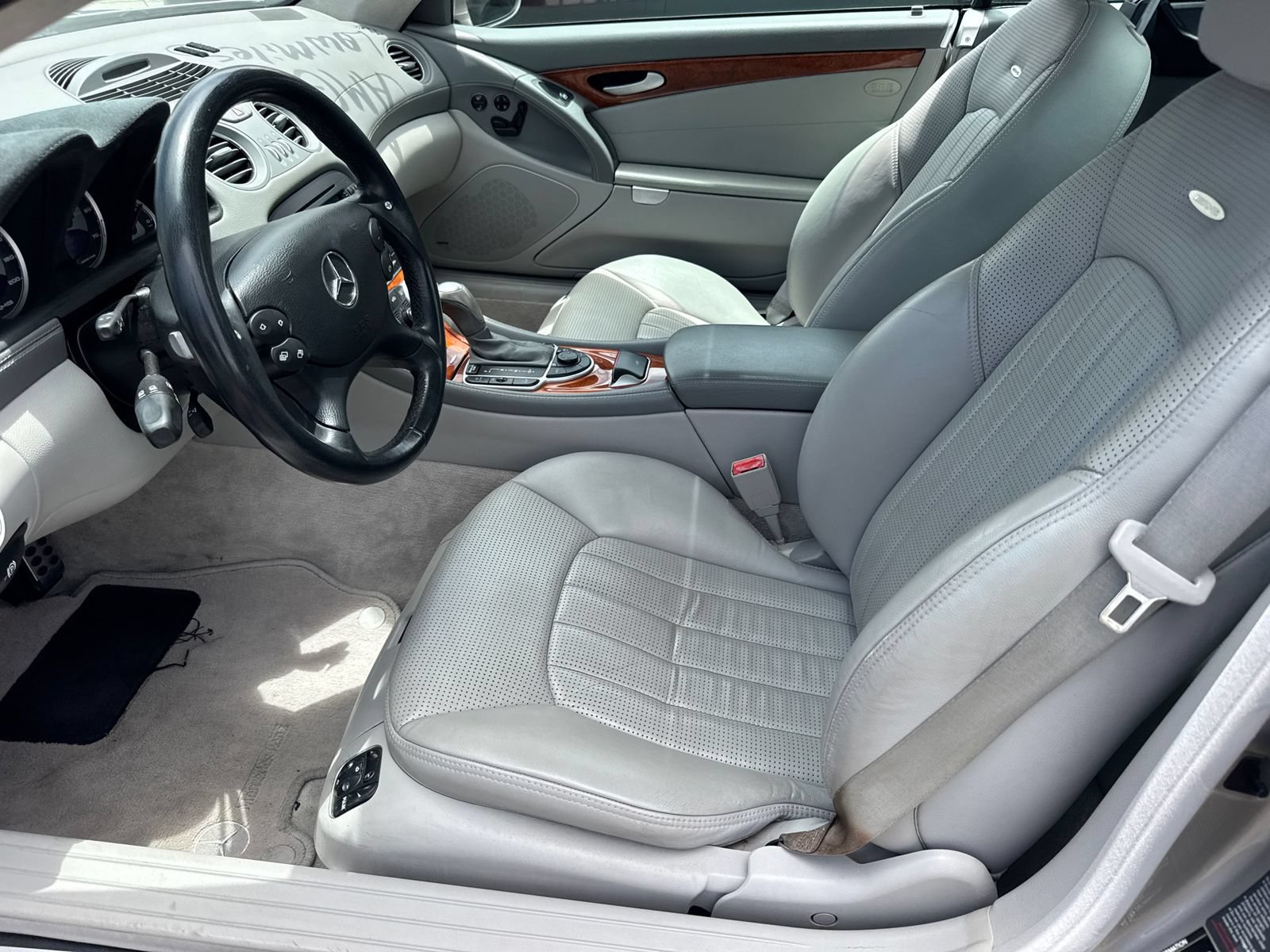 Used 2005 Mercedes-Benz SL 55 AMG image 13