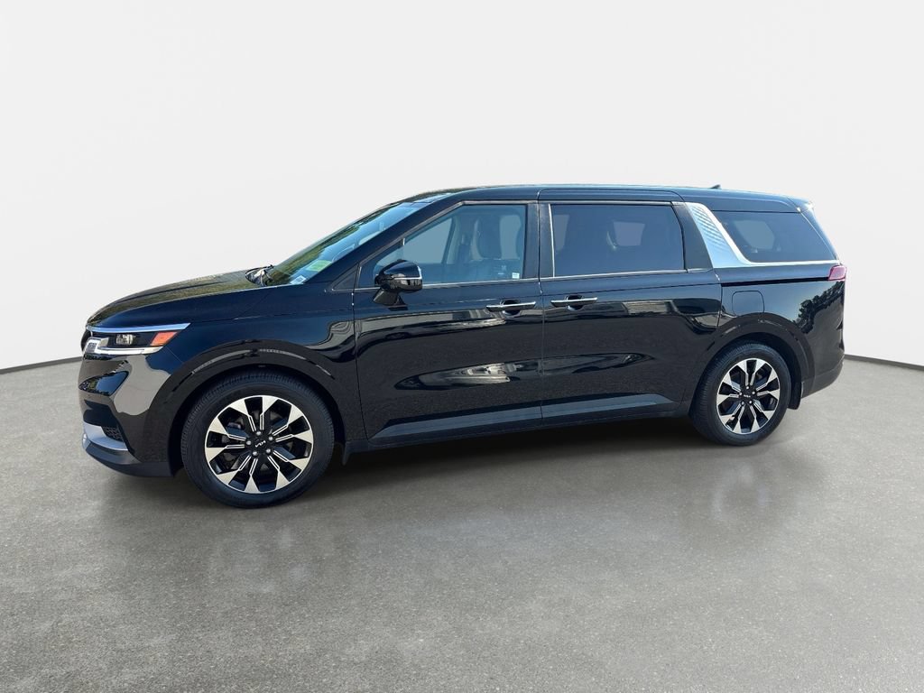 Used 2024 Kia Carnival EX FWD image 7