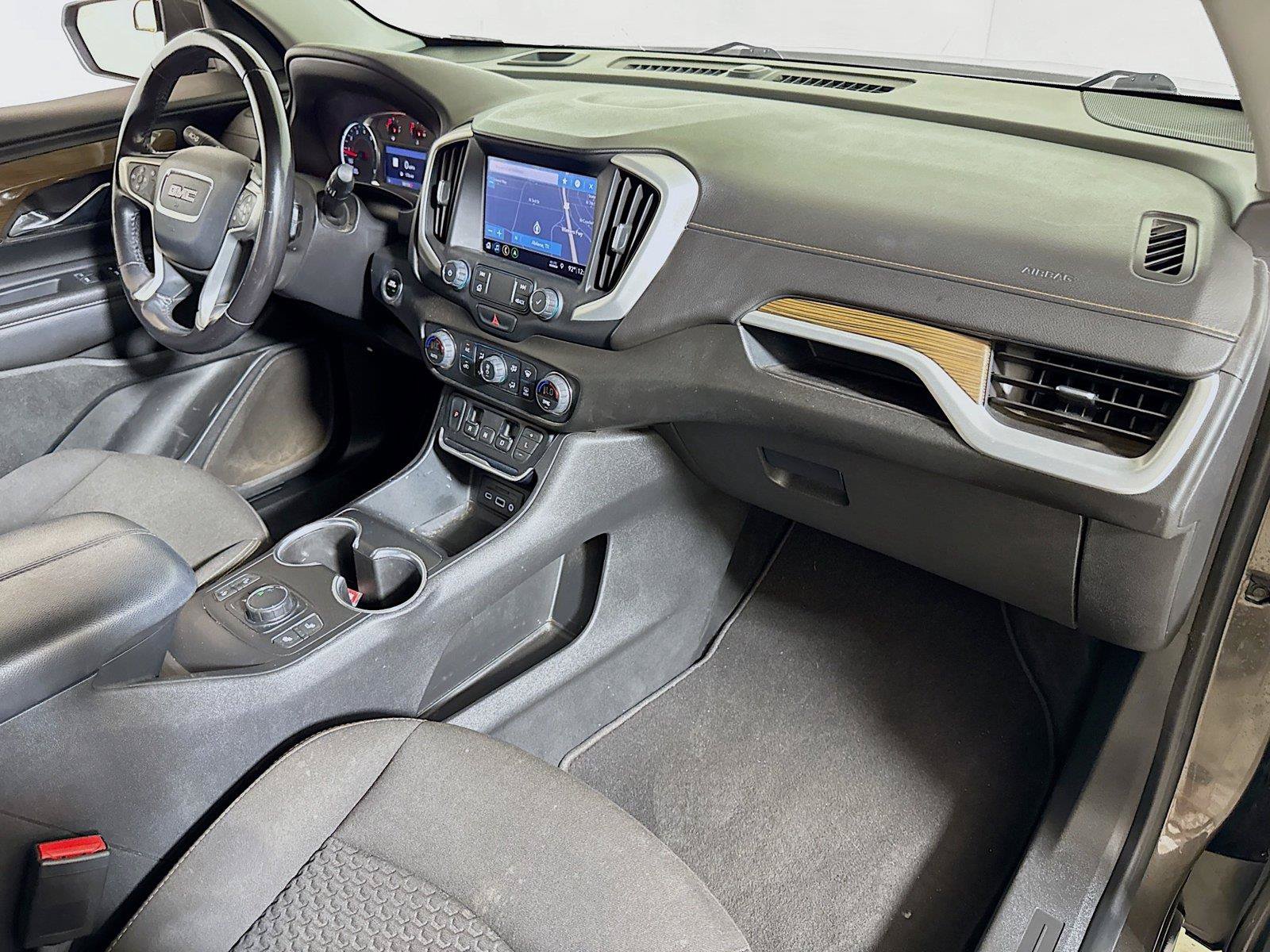 Used 2020 GMC Terrain SLE w/ Driver Convenience Package FWD image 27
