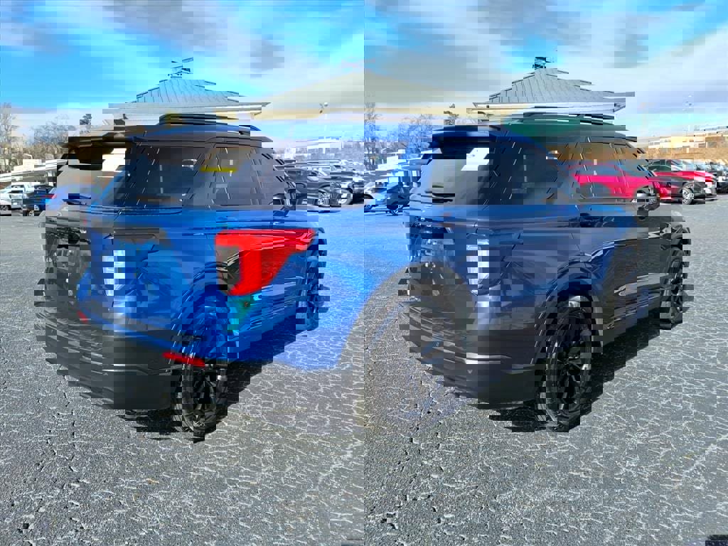 Certified 2021 Ford Explorer XLT image 27