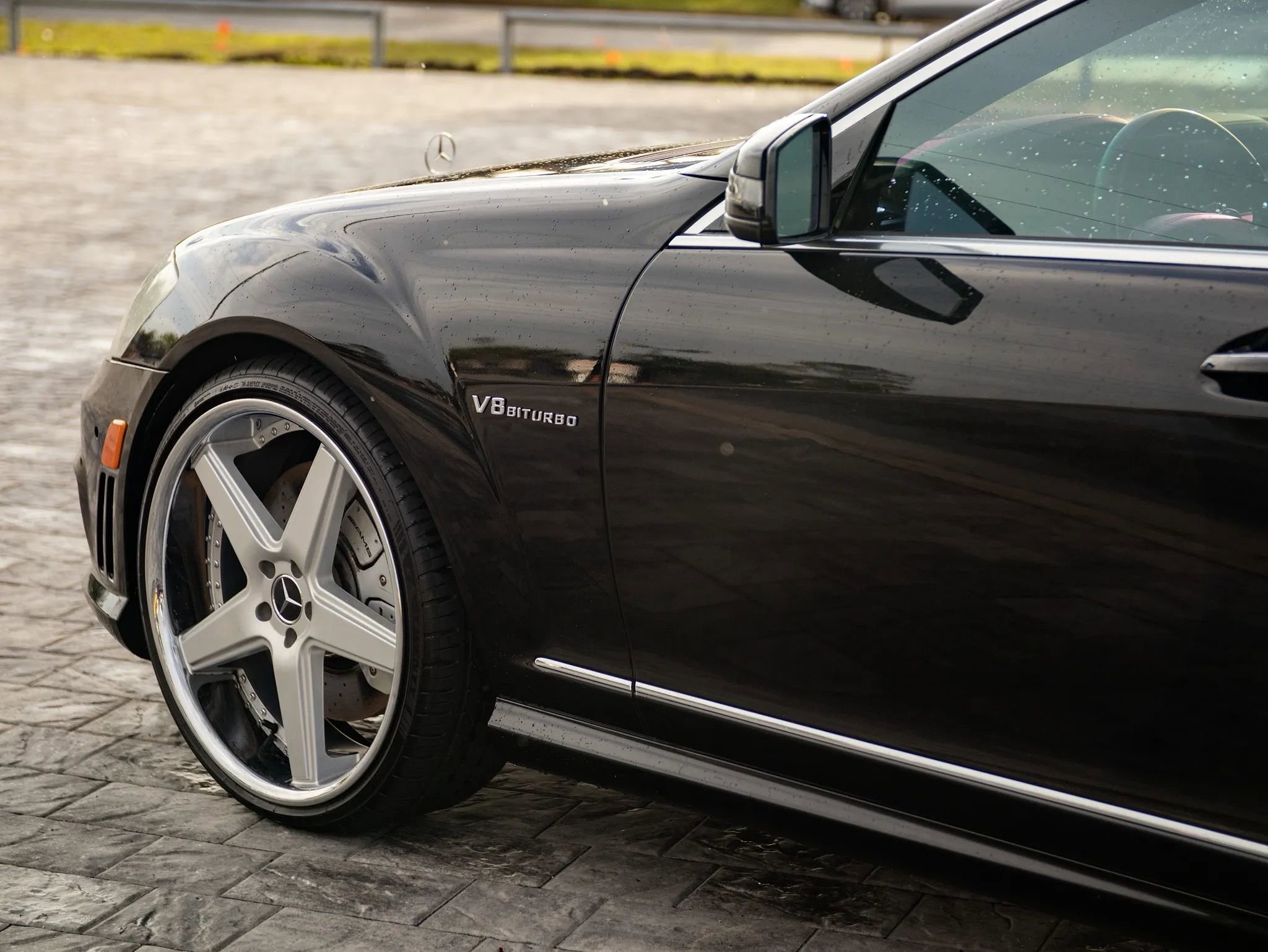 Used 2011 Mercedes-Benz S 63 AMG w/ AMG Performance Pkg image 19