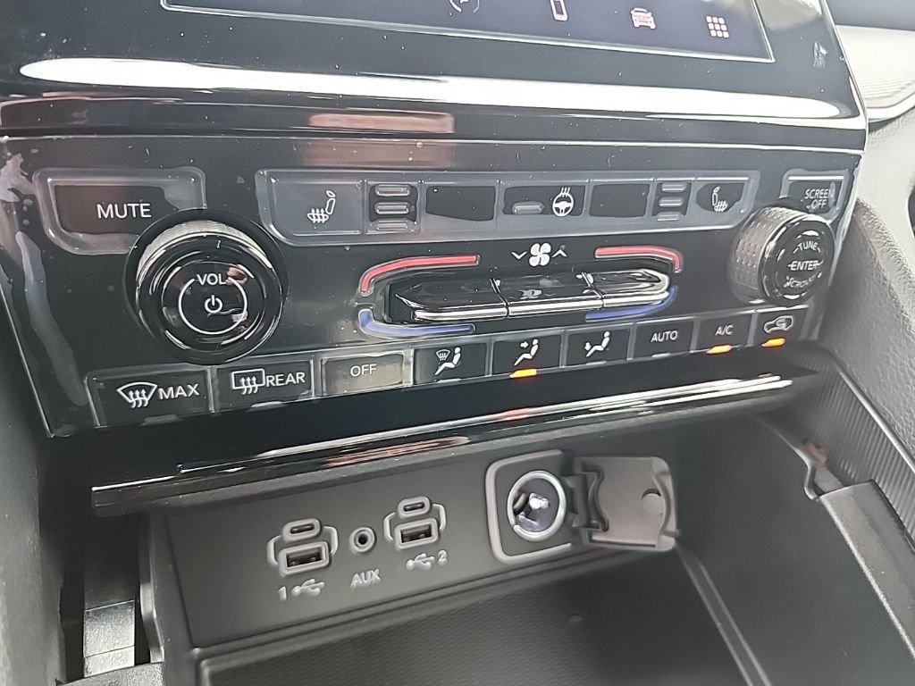 New 2025 Jeep Grand Cherokee L Altitude image 35