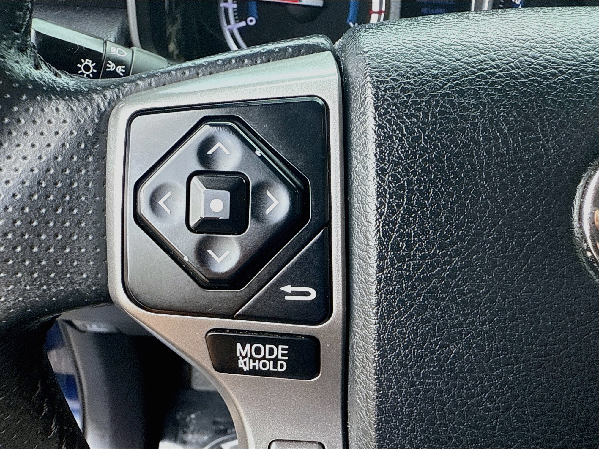 Used 2019 Toyota 4Runner SR5 RWD image 36