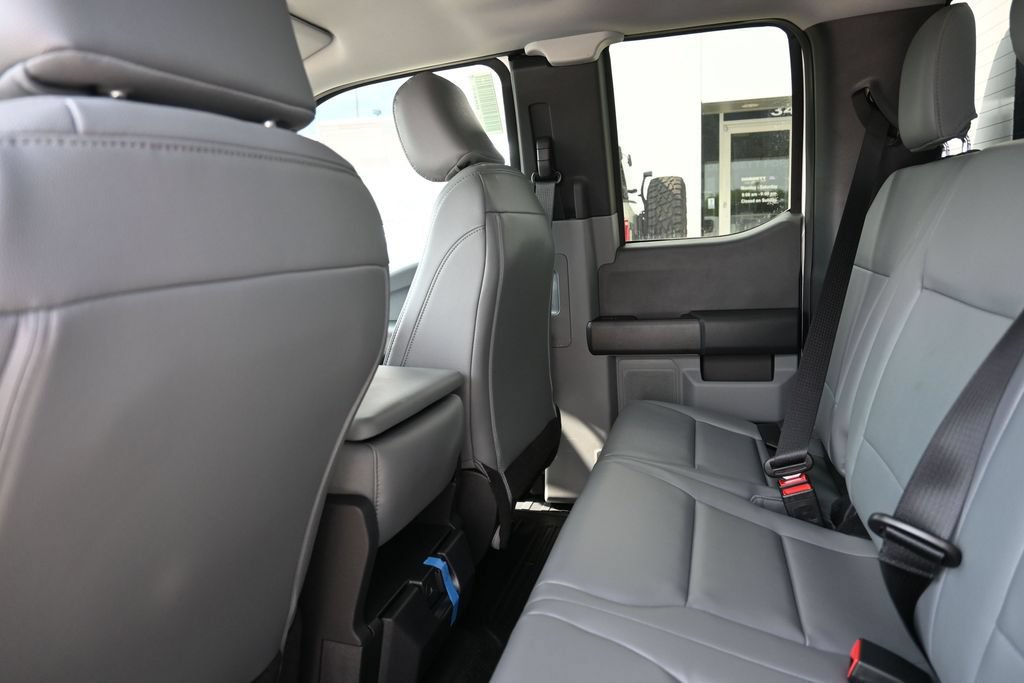 New 2026 Ford F550 4x4 Supercab Super Duty image 12